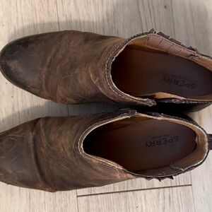 Sperry Women’s Brown Leather Booties